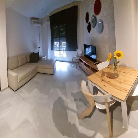 Apartamentos Centro Historico เซบีญา ภายนอก รูปภาพ